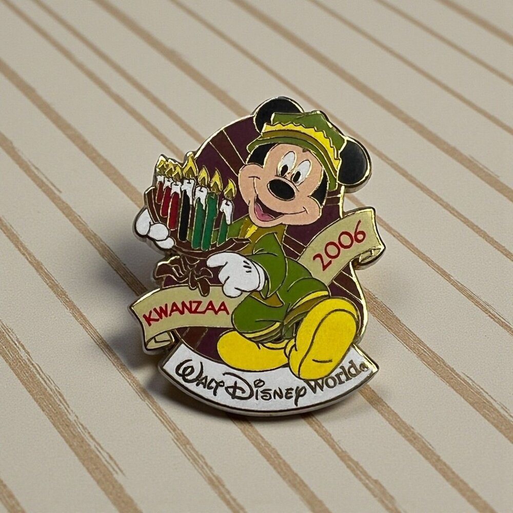 Disney Kwanzaa Mickey Mouse Limited Edition Collectible Pin From 2006